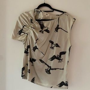 Whit single sleeve top